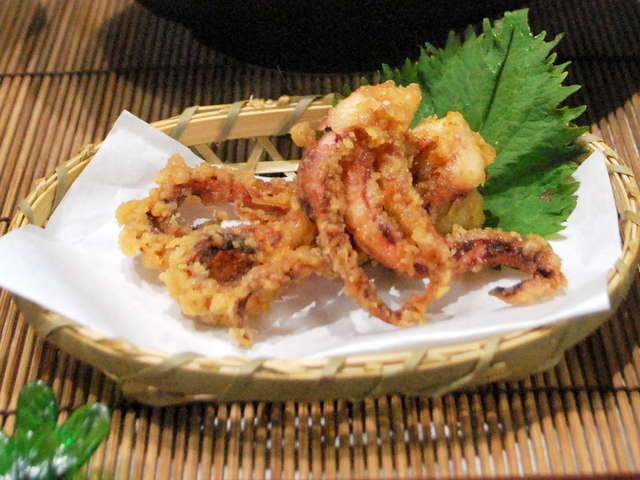 D22 Fried Squid legs イカゲソの唐揚げ