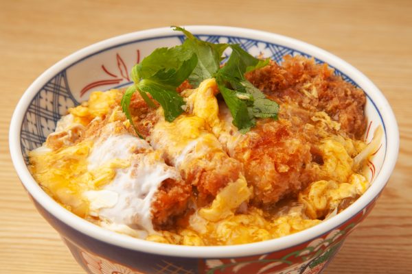 D2 カツ丼 Pork Cutlets Bowl